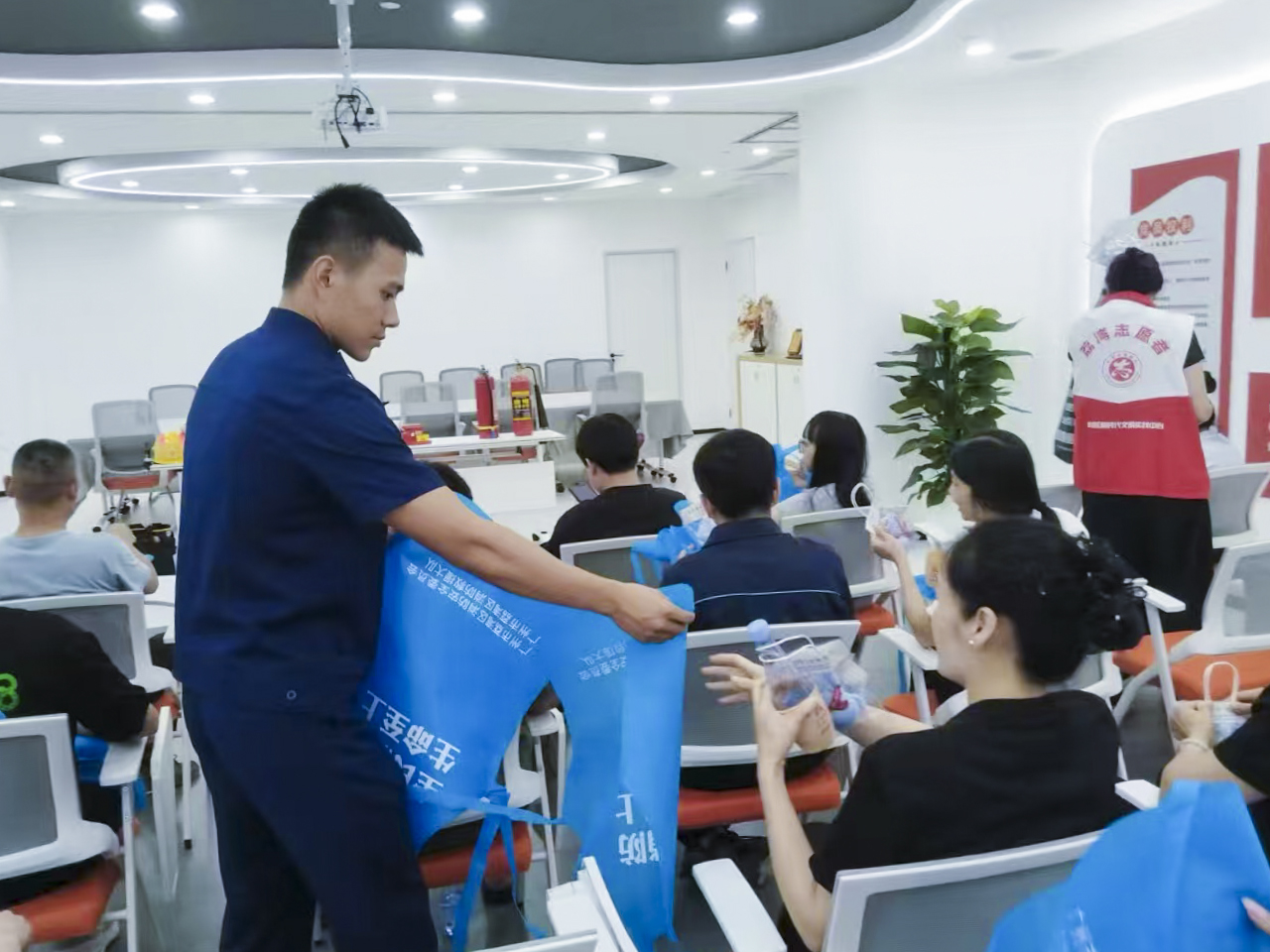微信图片_20260518171958_176_220.jpg 微信图片_20260518171958_176_220.jpg