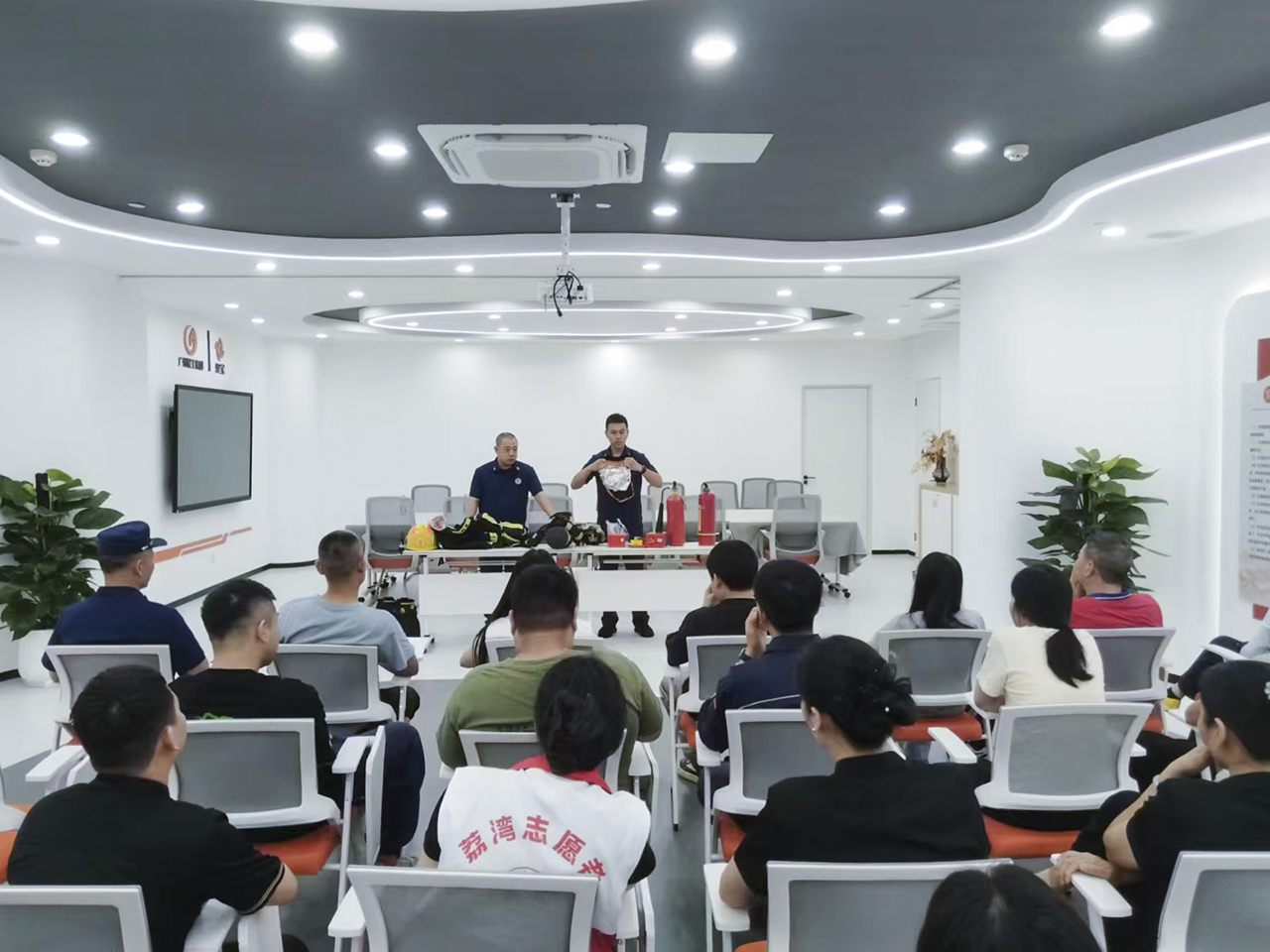 微信图片_20260518171959_178_220.jpg 微信图片_20260518171959_178_220.jpg